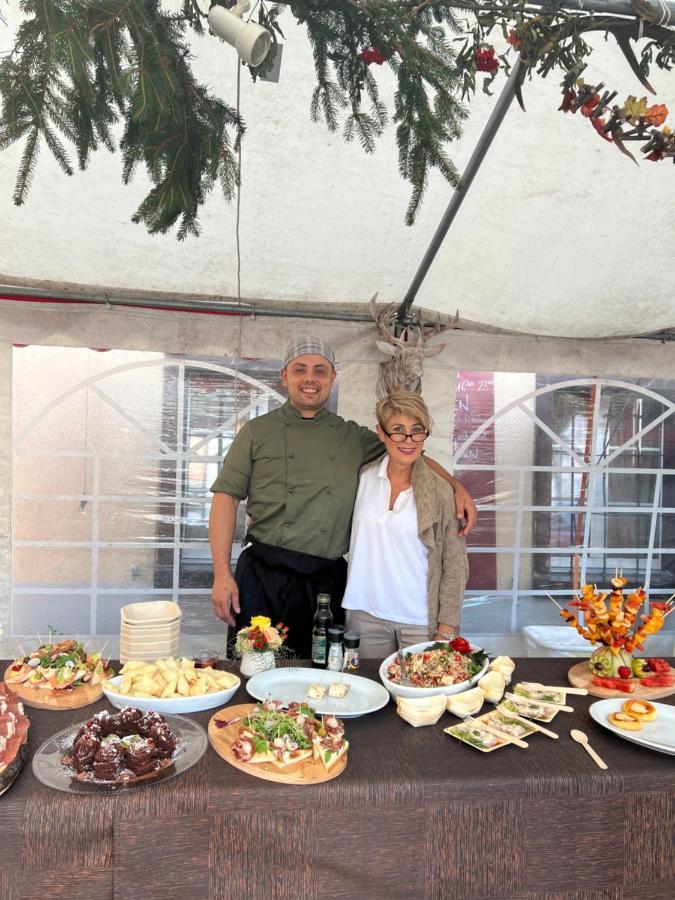 Und Restaurant Alpina Inn